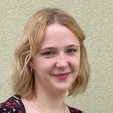 Angela Hiob